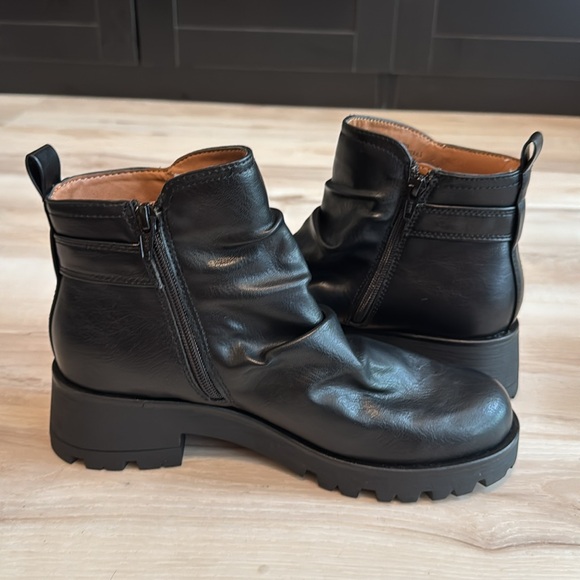 EUROSOFT Ariya Ruched Boot - Picture 4 of 9